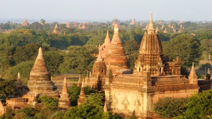 Temple, Birmanie